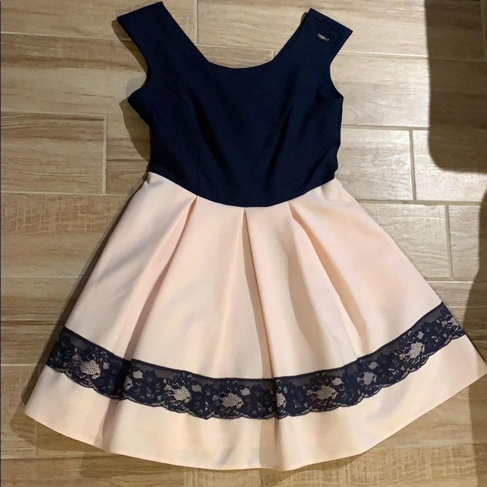 Elegant, navy/ light pink dress. Made in Poland.
